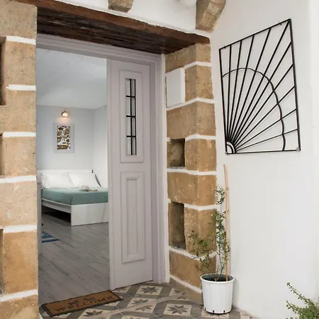 بيت ضيافة Cozy - In The Heart Of Village 4*